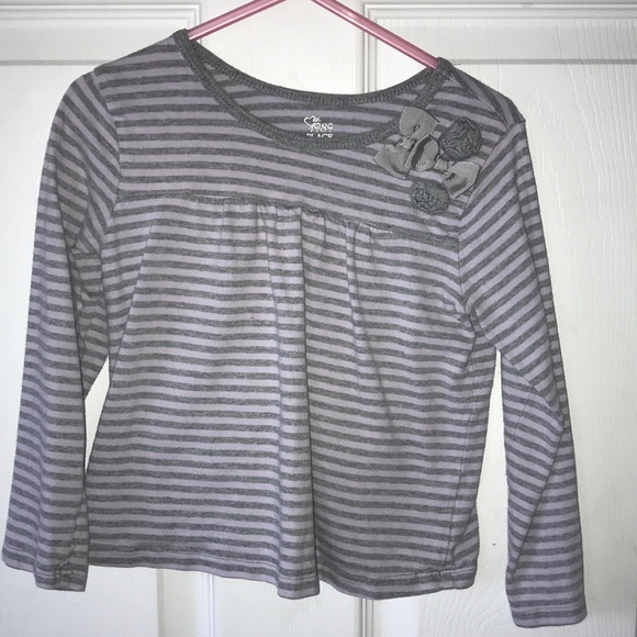 ❤️ 2 Shirts - Size 4T - Picture 2 of 7